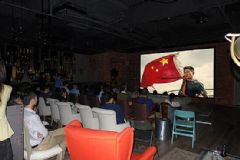 激光投影机行业动态 创新技术引领会议与展览服务新趋势